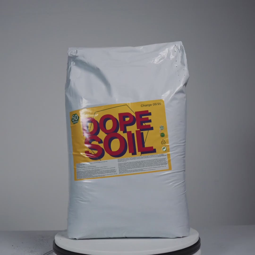 DOPE SOIL - Living Soil mit extra CalMag